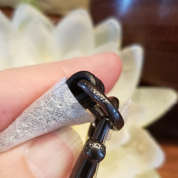 NEW Coach Leather Lanyard ID w/ box - Picture 3 of 4